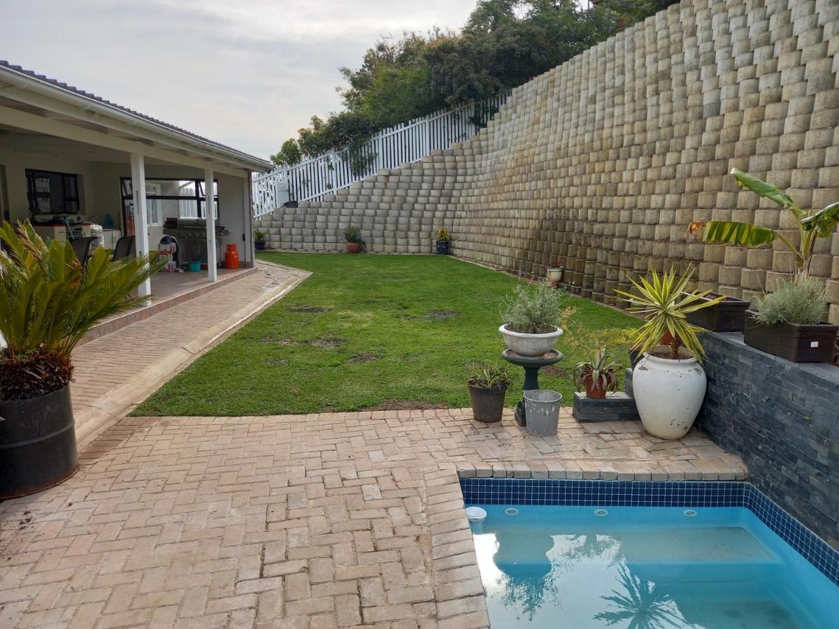 Friendz Guesthouse Knysna Exterior photo