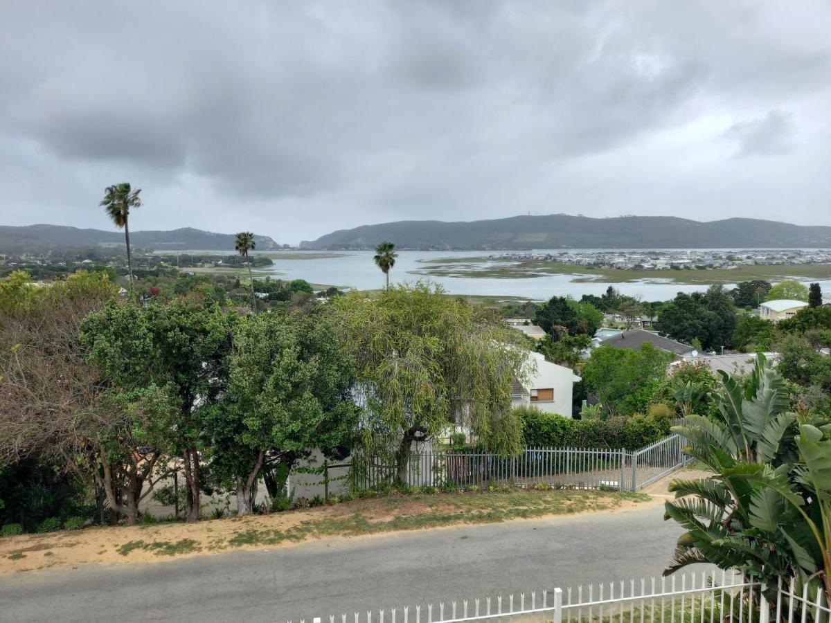 Friendz Guesthouse Knysna Exterior photo